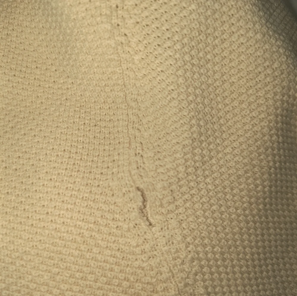 5 men's small shirts.  Misc brands.one need mended see photos.Euc - Picture 6 of 12